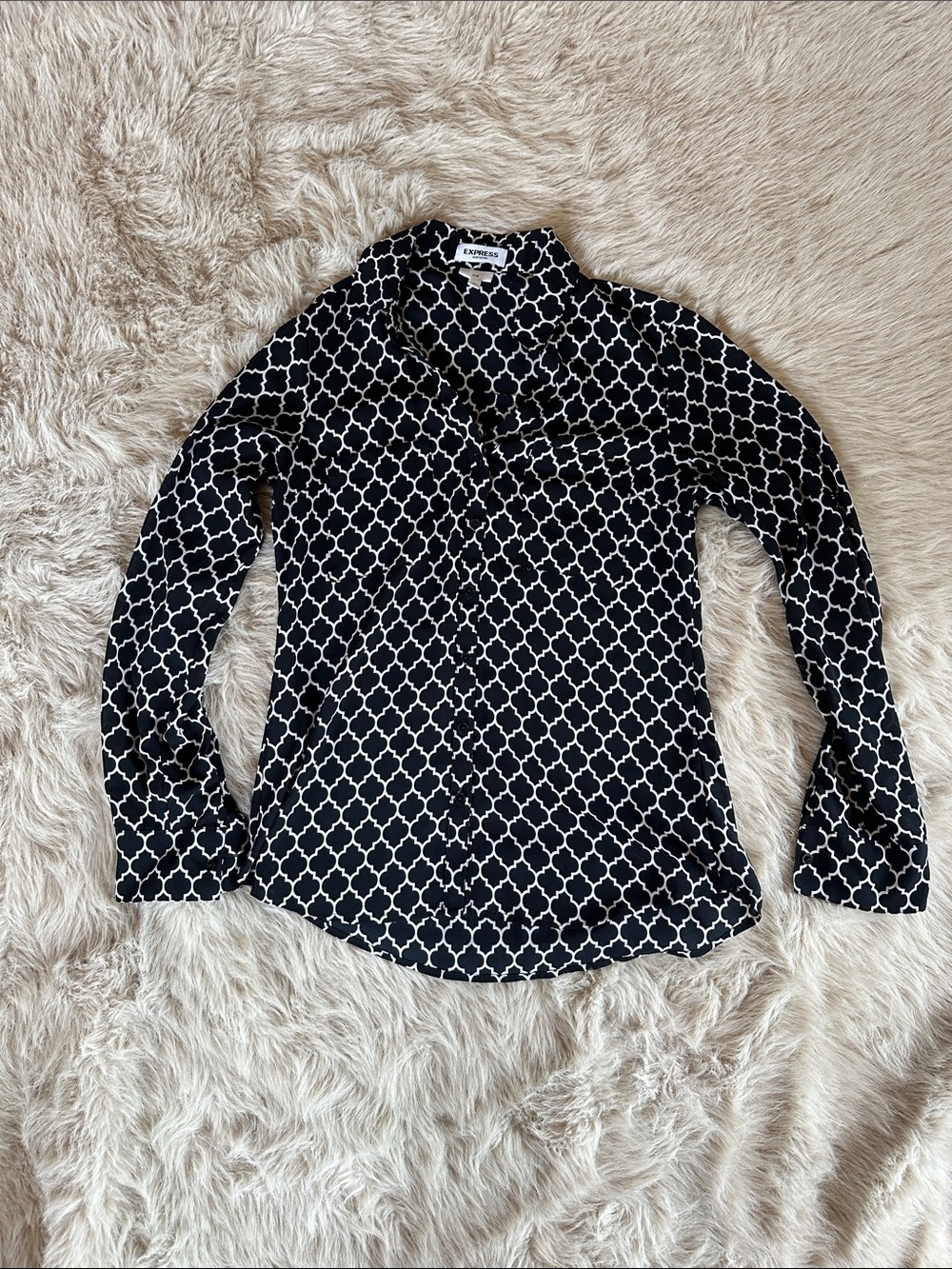 Express Portofino Black and White Geometric Button-Down Shirt